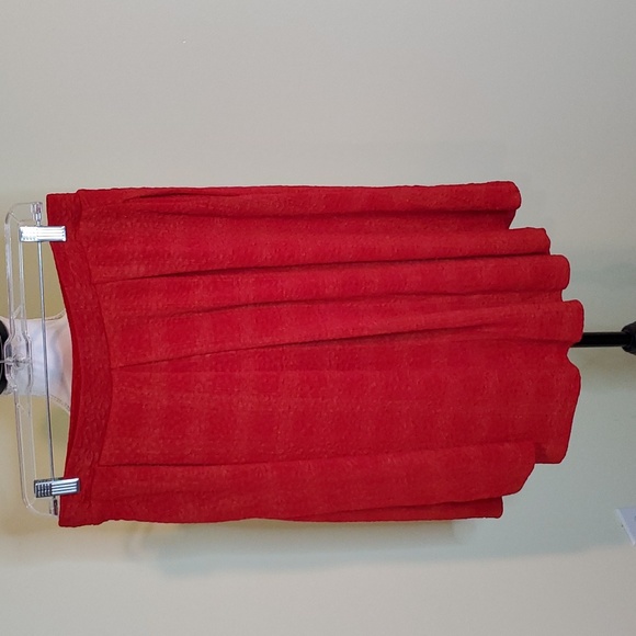 Lularoe Madison Skirt Red - Picture 4 of 6